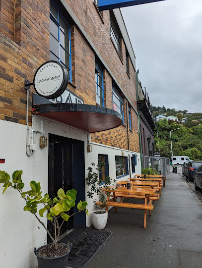 The Commoner's Bar Exterior